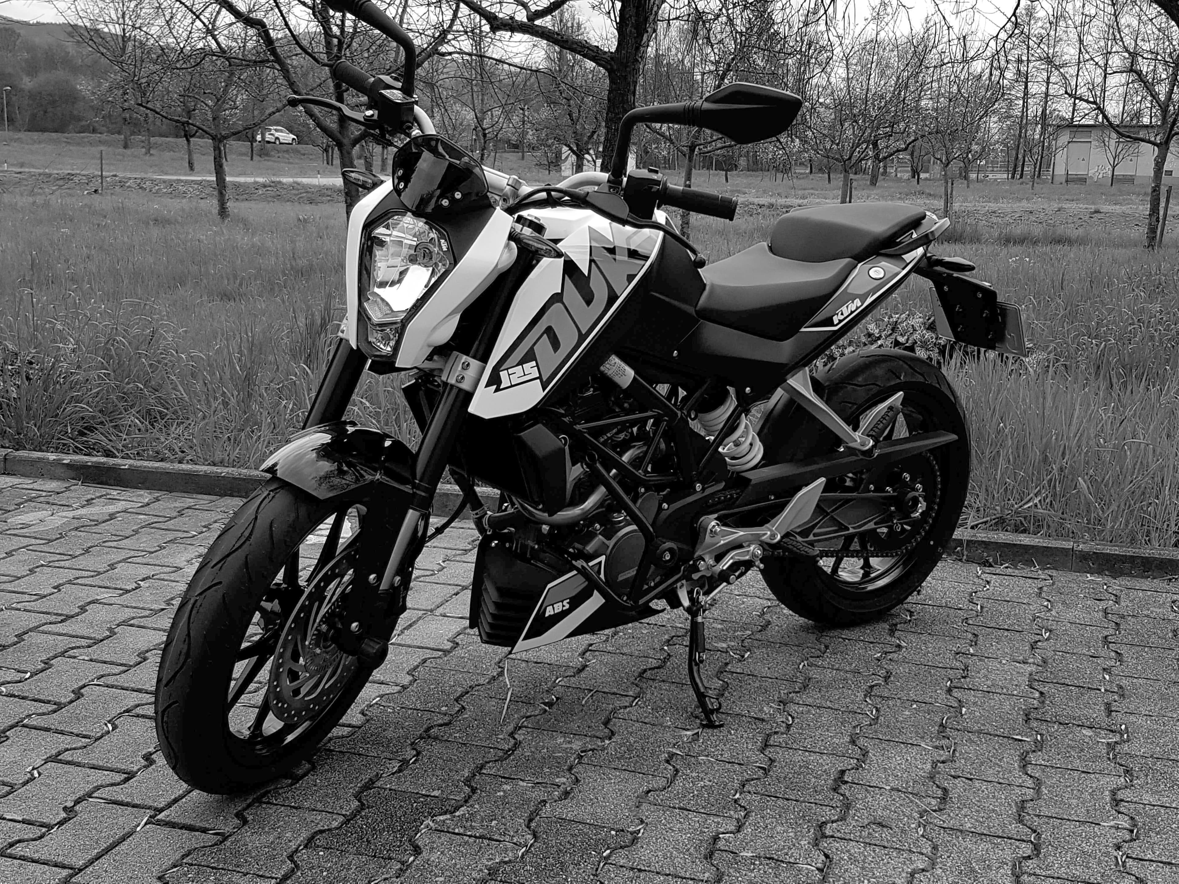 KTM DUKE 125 ABS KTM DUKE 125 ABS